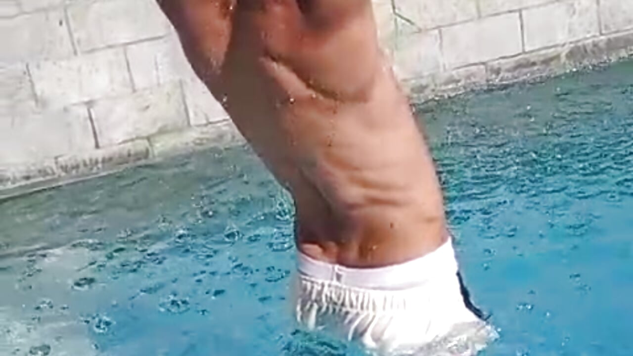 Sun Day 🏊‍♂️😎 - video by Alex_bigcock11_ cam model