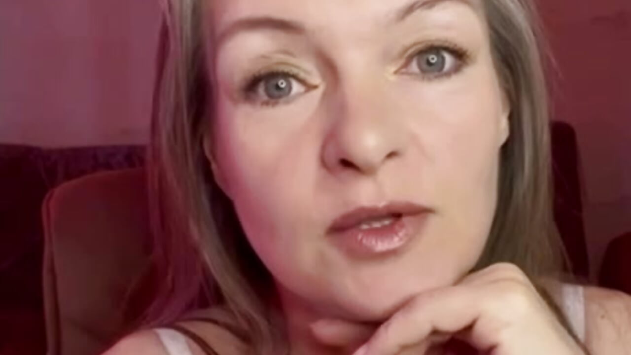 Greetings 🍓 - video by Milla_Vanilla_ cam model