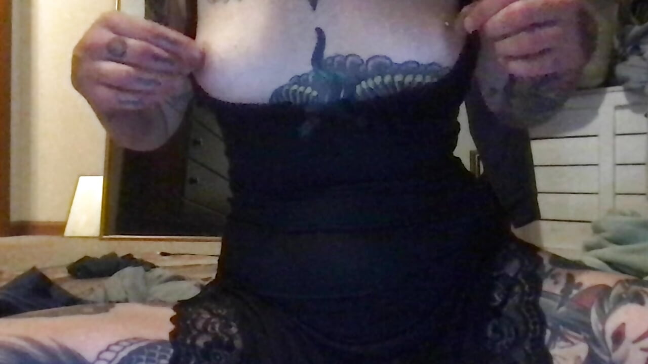 Movie on 6-5-25 at 4,54 AM - video by chelseasmiles cam model