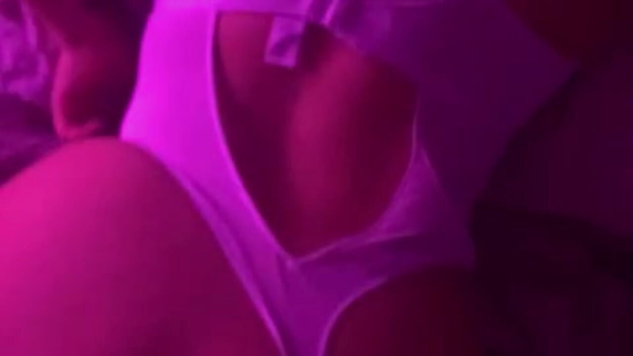 BIG ASS 🍑 - naughtycoupl98 adlı kamera modelinin videosu