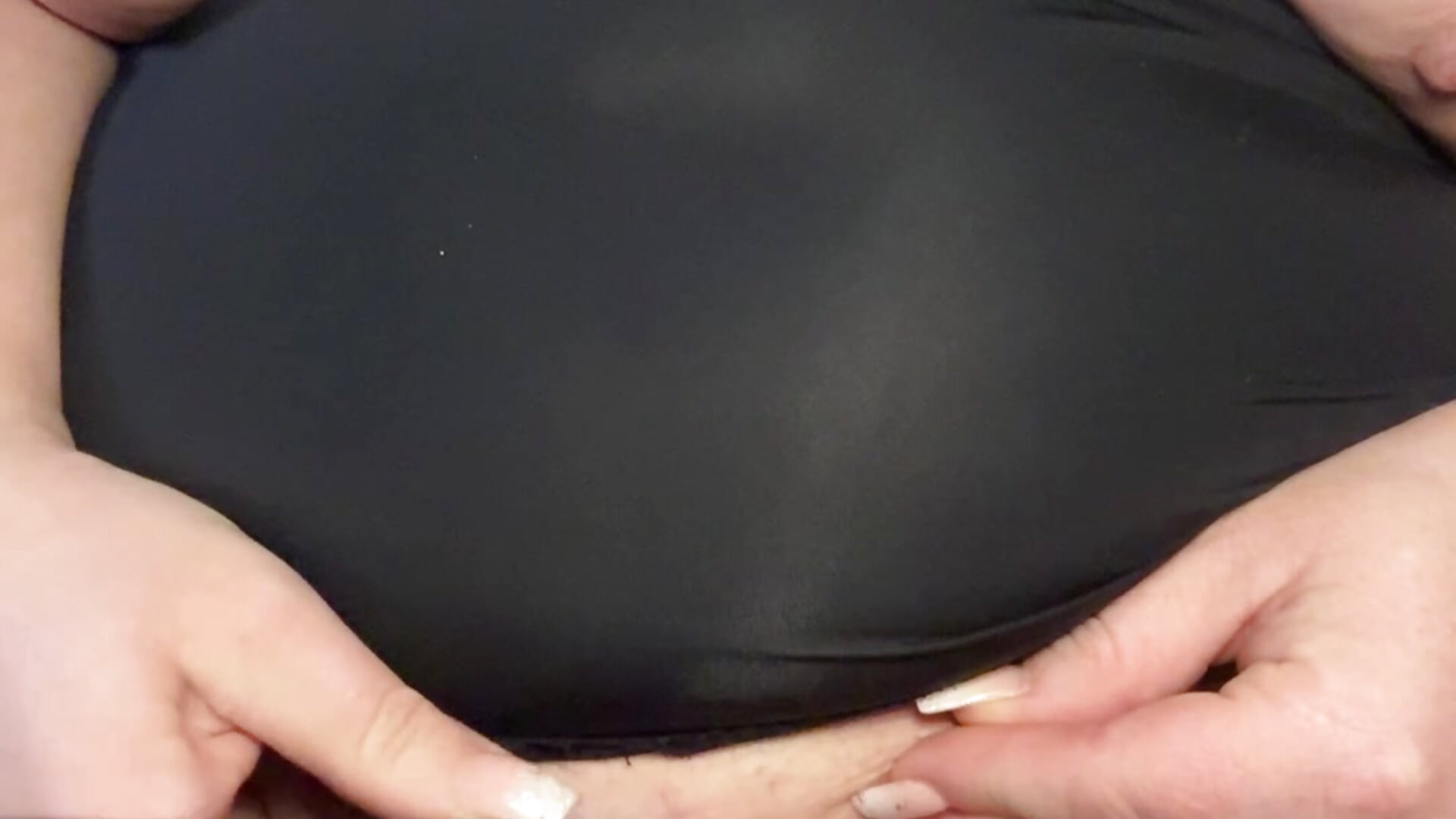 Making myself Cum up close with Toy 😍