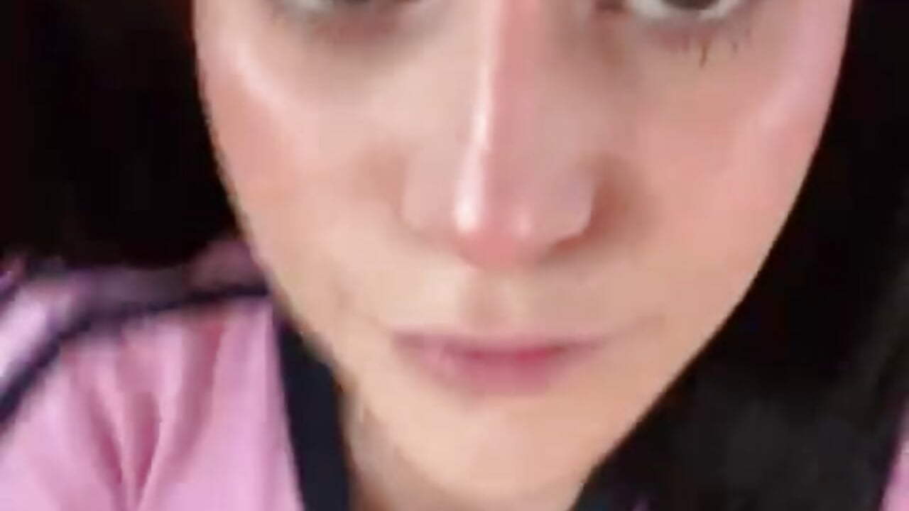 Christmas is here, do you want me on top of you or under your tree? 💖 - LolaYun 캠 모델의 동영상