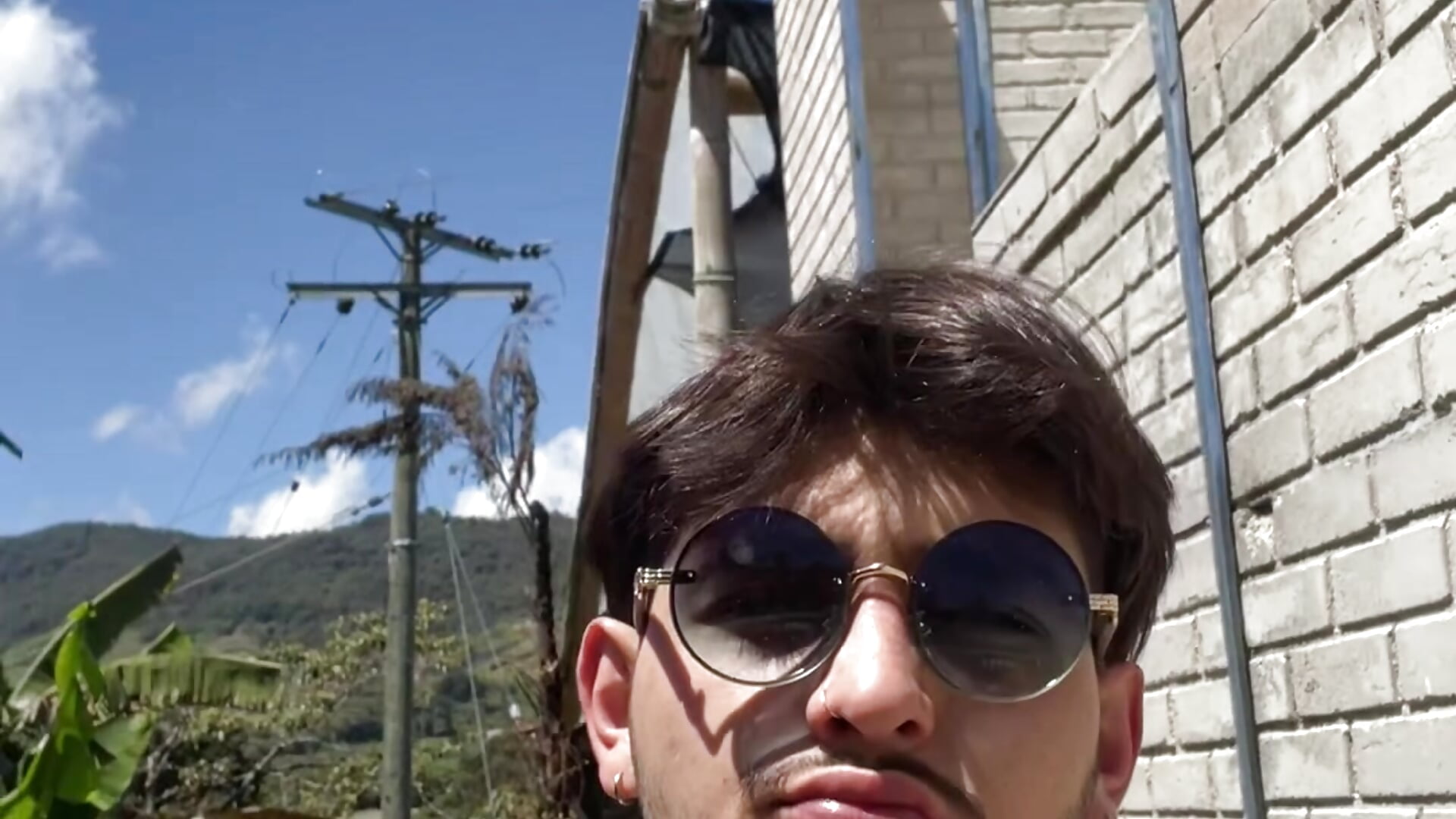 A5B0EF04-21C8-4A14-ADD9-96AEF552C54C - vídeo de alejo__323__ modelo de câmara