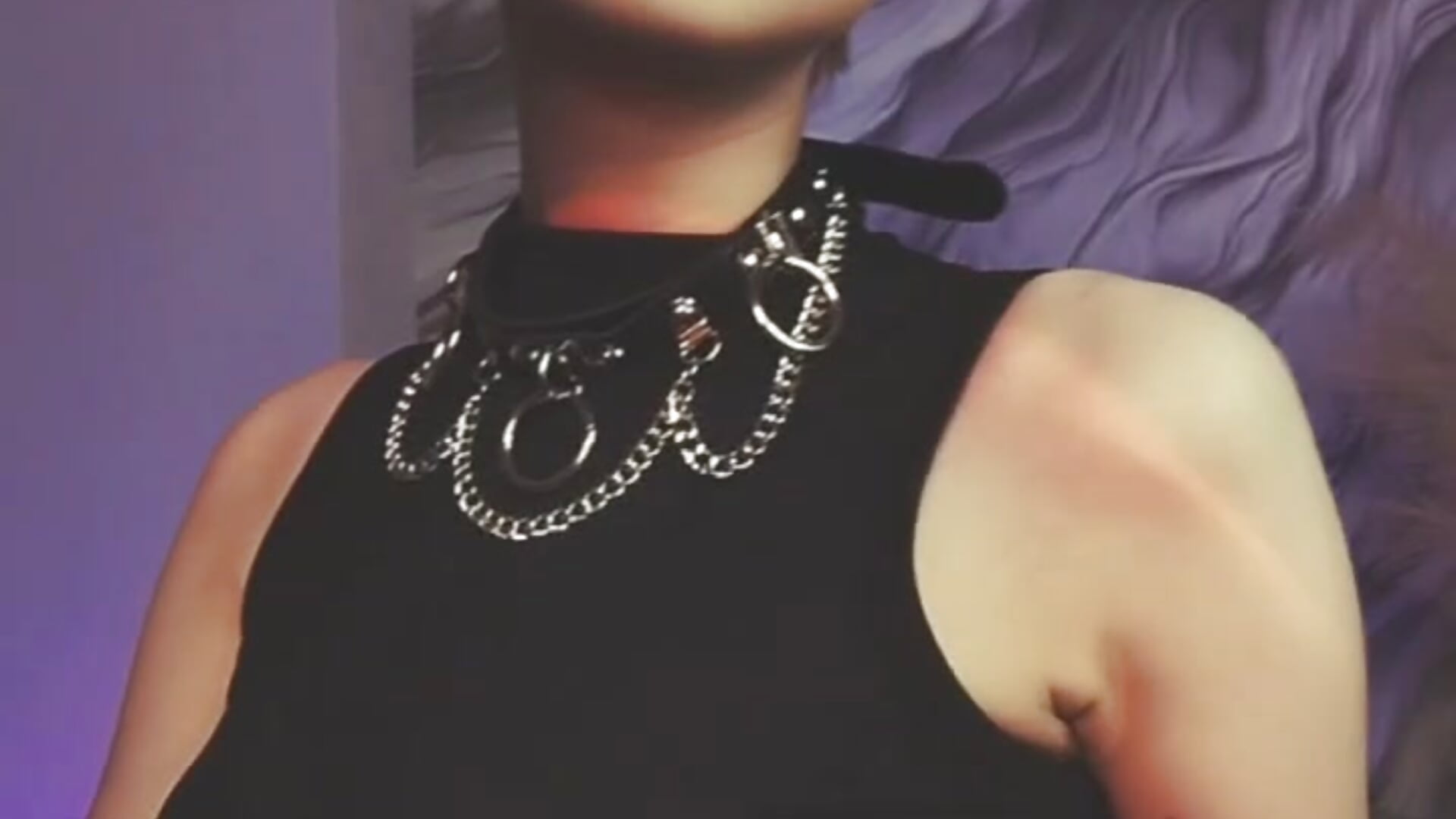 Oh, now a bad girl - video by CarolineRichter cam model