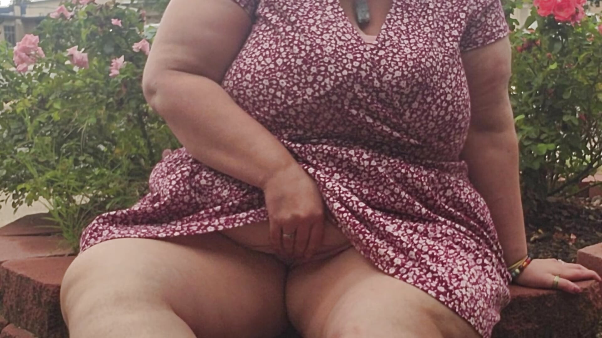 Mommy being naughty outside