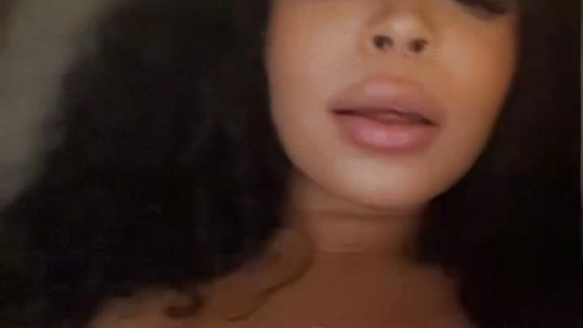 Mmm 🐱😉👅 – видео вебкам-модели azaraxxxamor