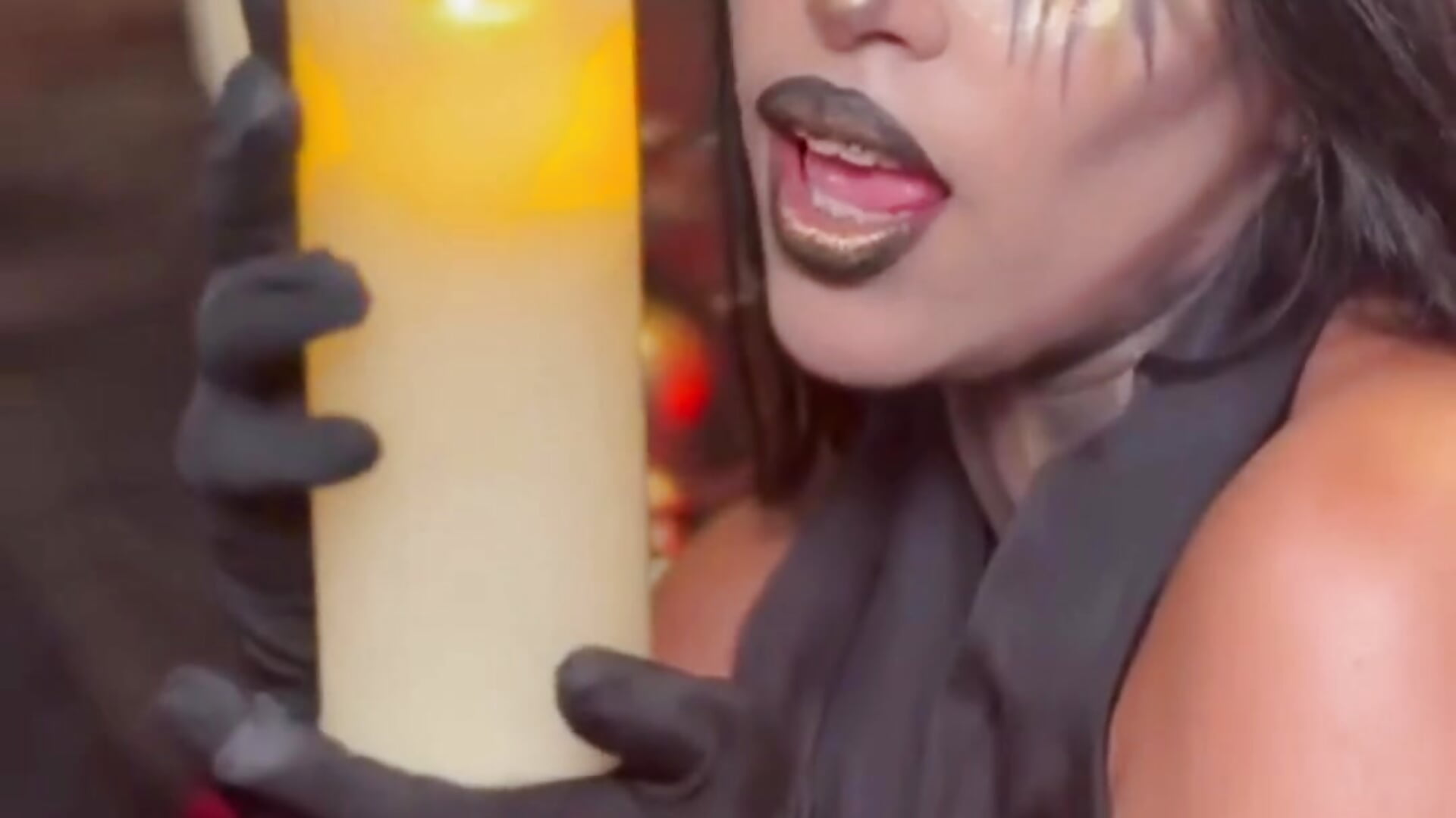 The elf queen seduces you 🕯️ - video di RiriiBrunette__ modella di cam