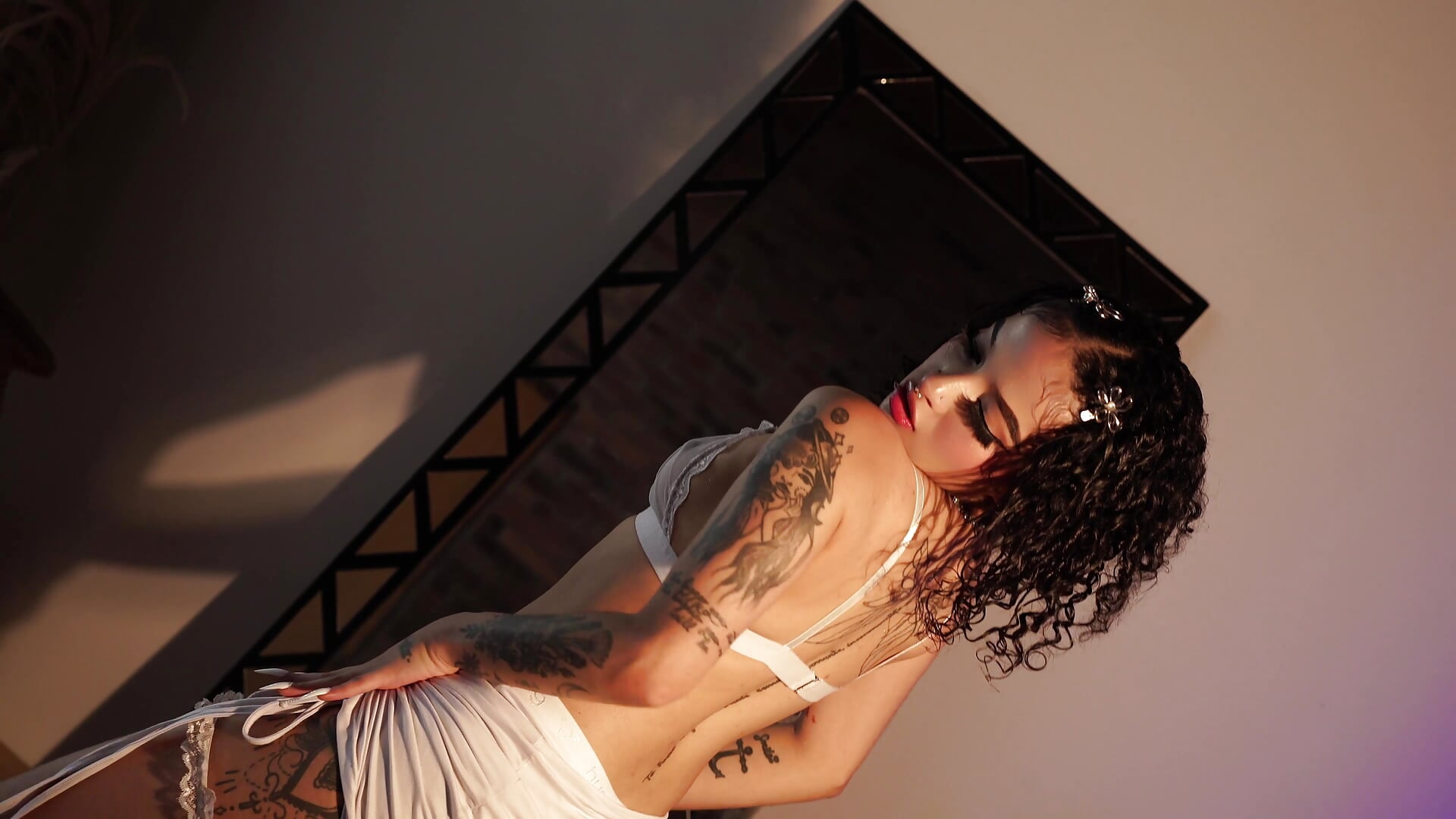 A sensual dance for you - βίντεο μοντέλου Abby-Torres