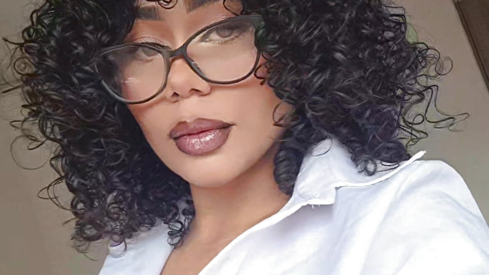 1000118316 - Vídeo de Yerystar, modelo de vídeos