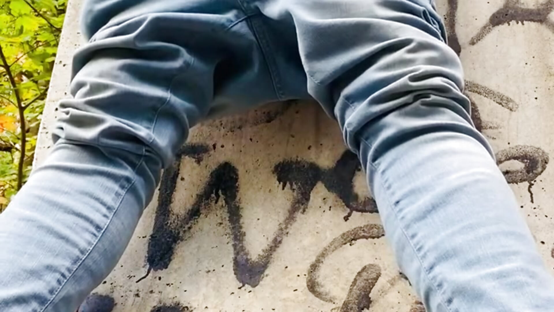 Nice day for a walk - video by PrettiboiVonchi cam model