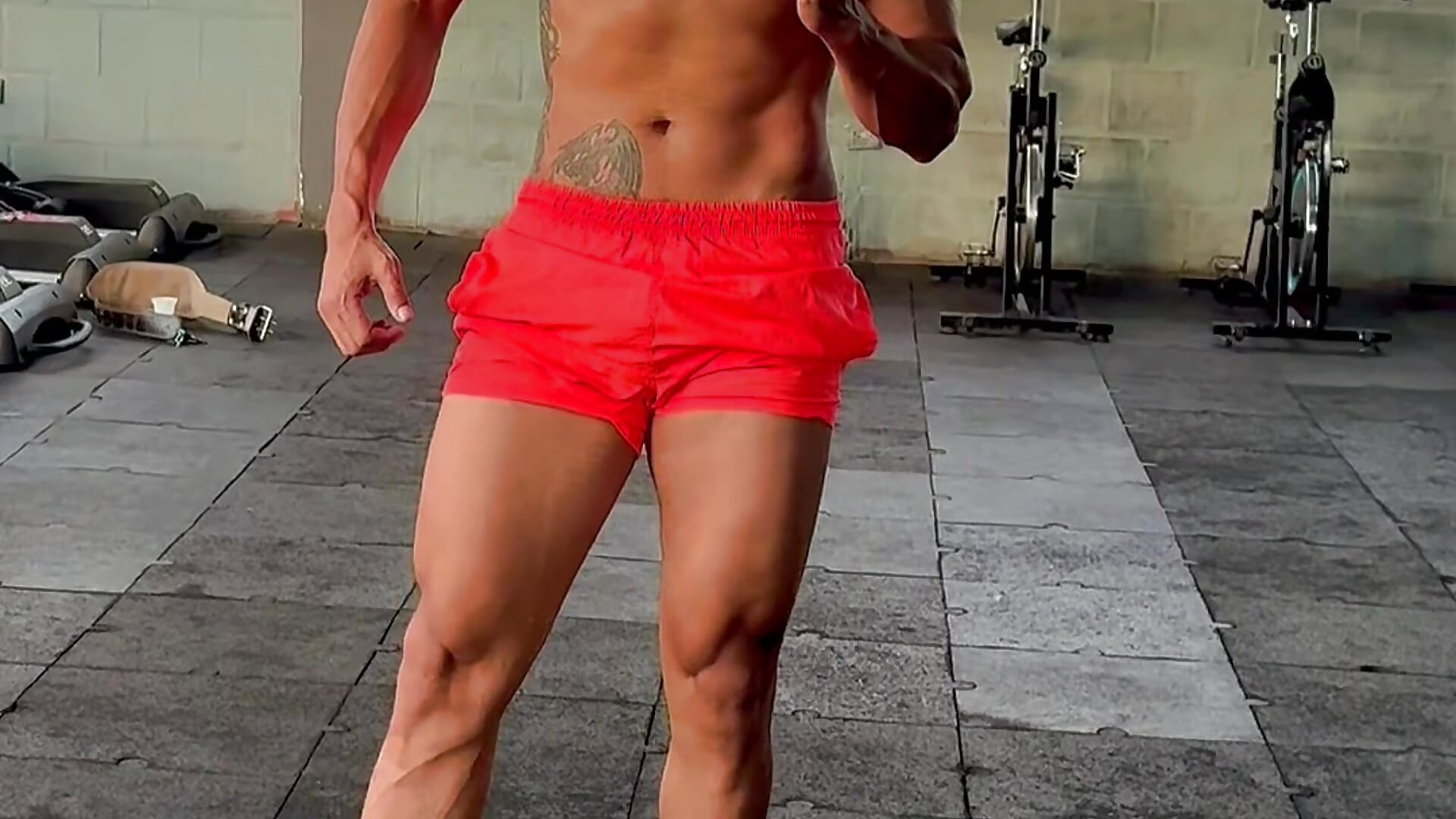 Gym🥵👌🏽 - vídeo de Paul22cm- modelo de câmara