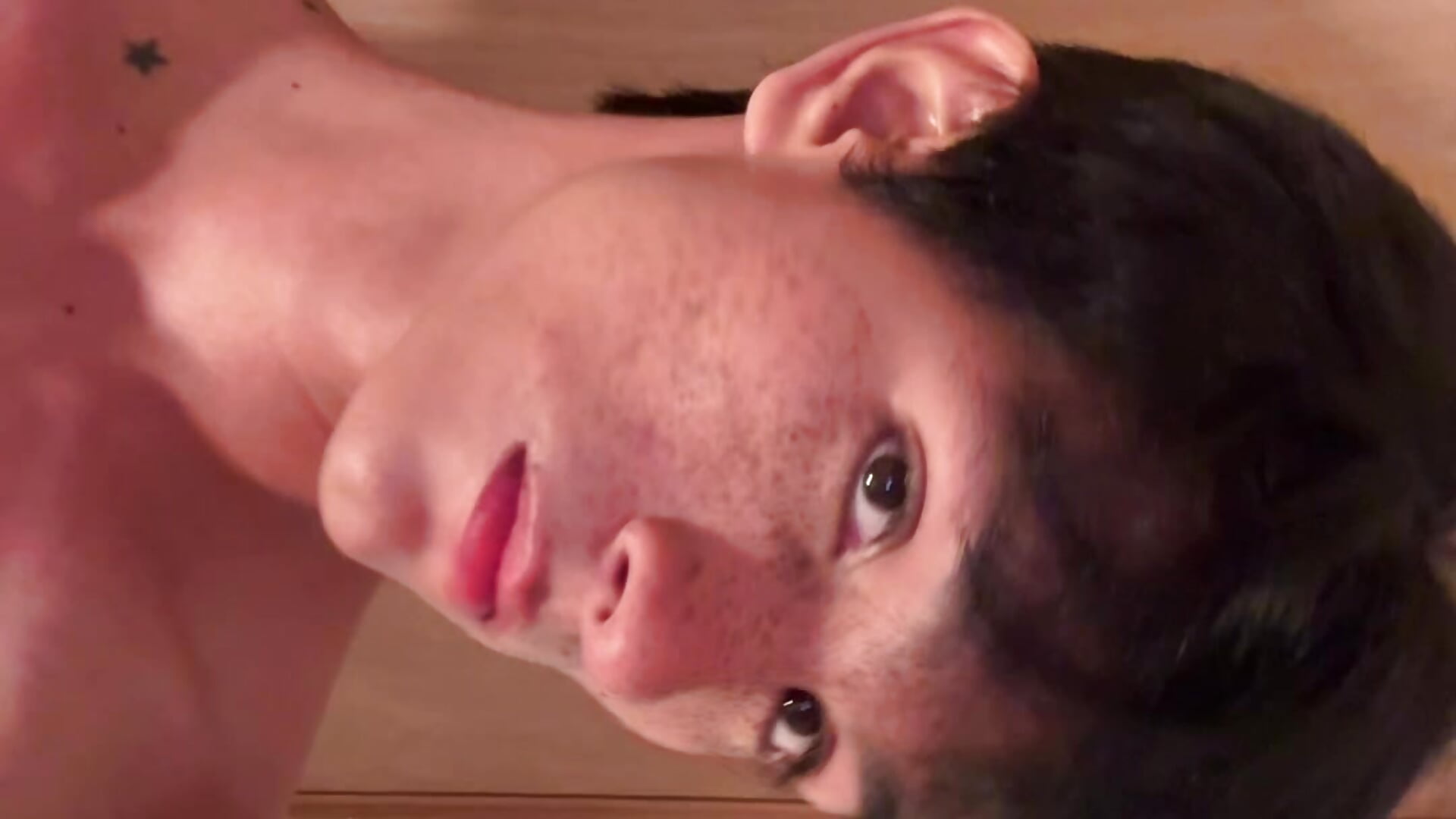 🥰 - vidéo du modèle de showcams Angel_bunny2