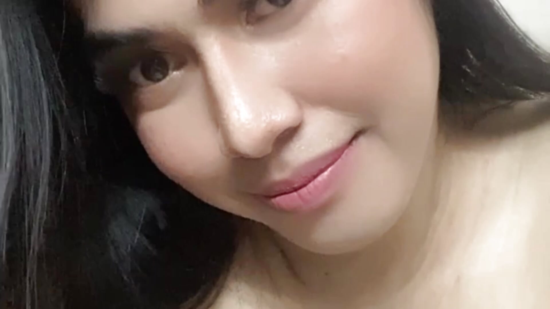 Hi💗 - video by iredessa cam model