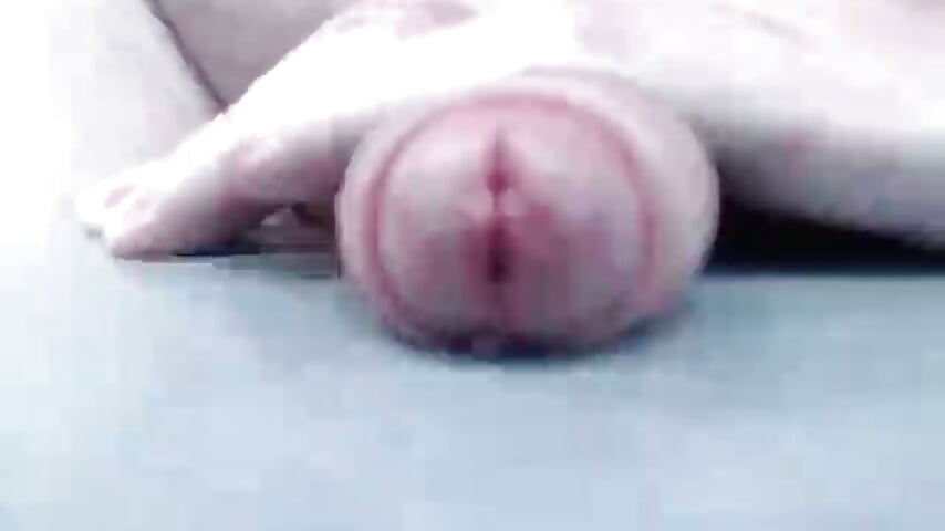 Cock on the table /Schwanz auf dem Tisch - video by OldGermanMan cam model