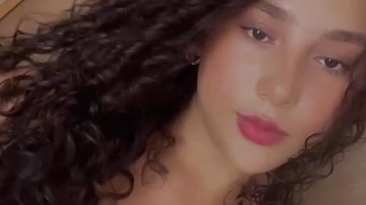 Me - video by AnaisVelvet11 cam model