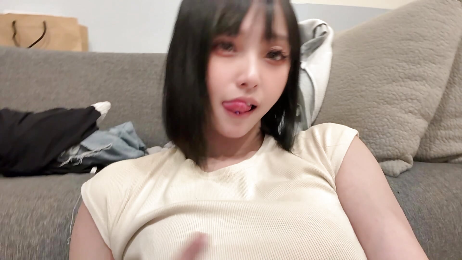 福利😜 - video by Khaleesi_ying_ cam model