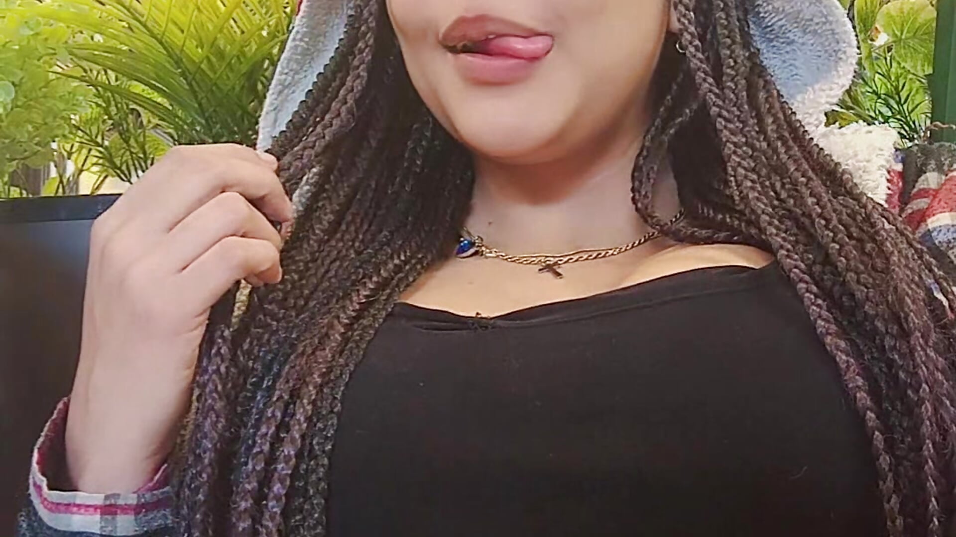 VID_20250514_124204_586 - video by Quint_Mia_Hottie cam model