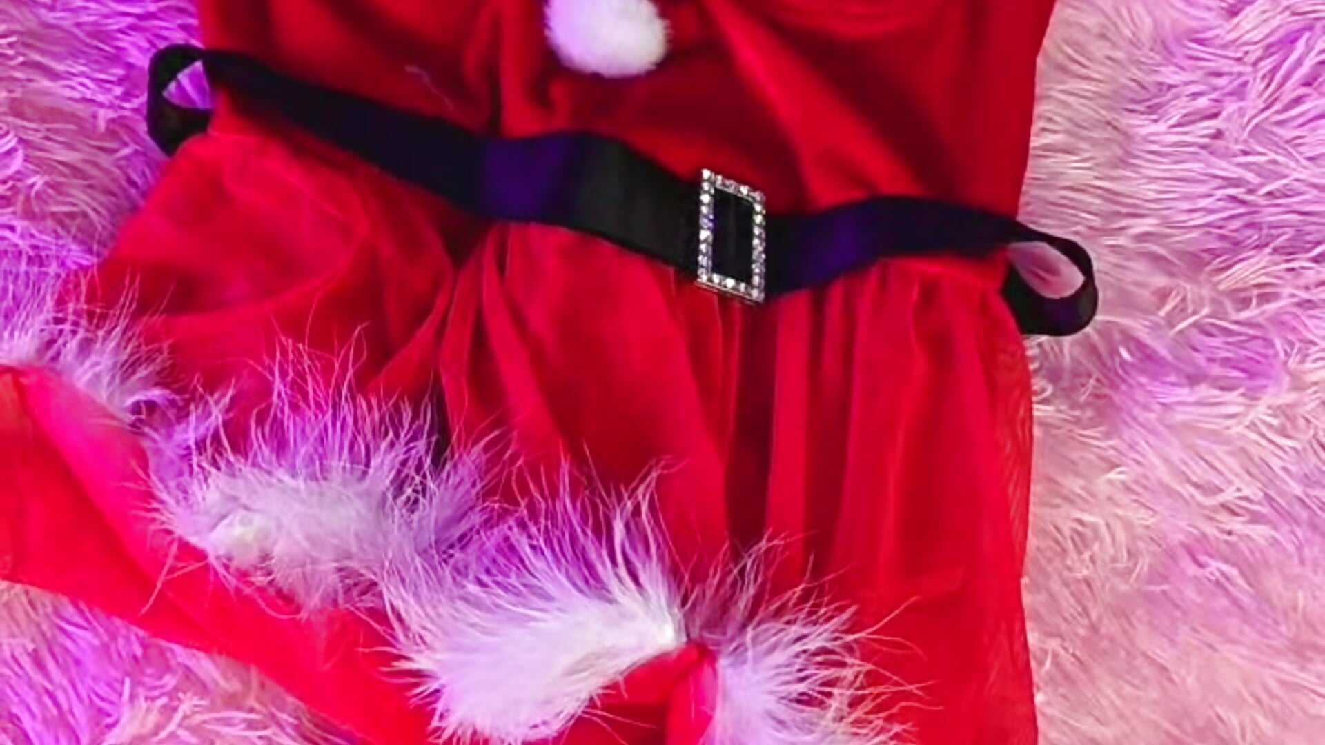 Are you ready to experience the hottest Christmas ever with me?🎄💋 - vídeo de la modelo de cam ThalinaFlame