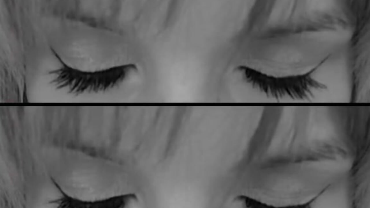 Look at me - vídeo de la modelo de cam ThalinaFlame