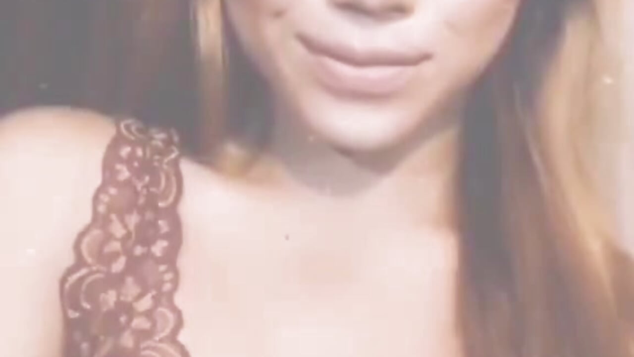 6164ba9ceff20154ce4e3087d1ea4b63 - відео від вебкаммоделі Stay_on_Me_TS