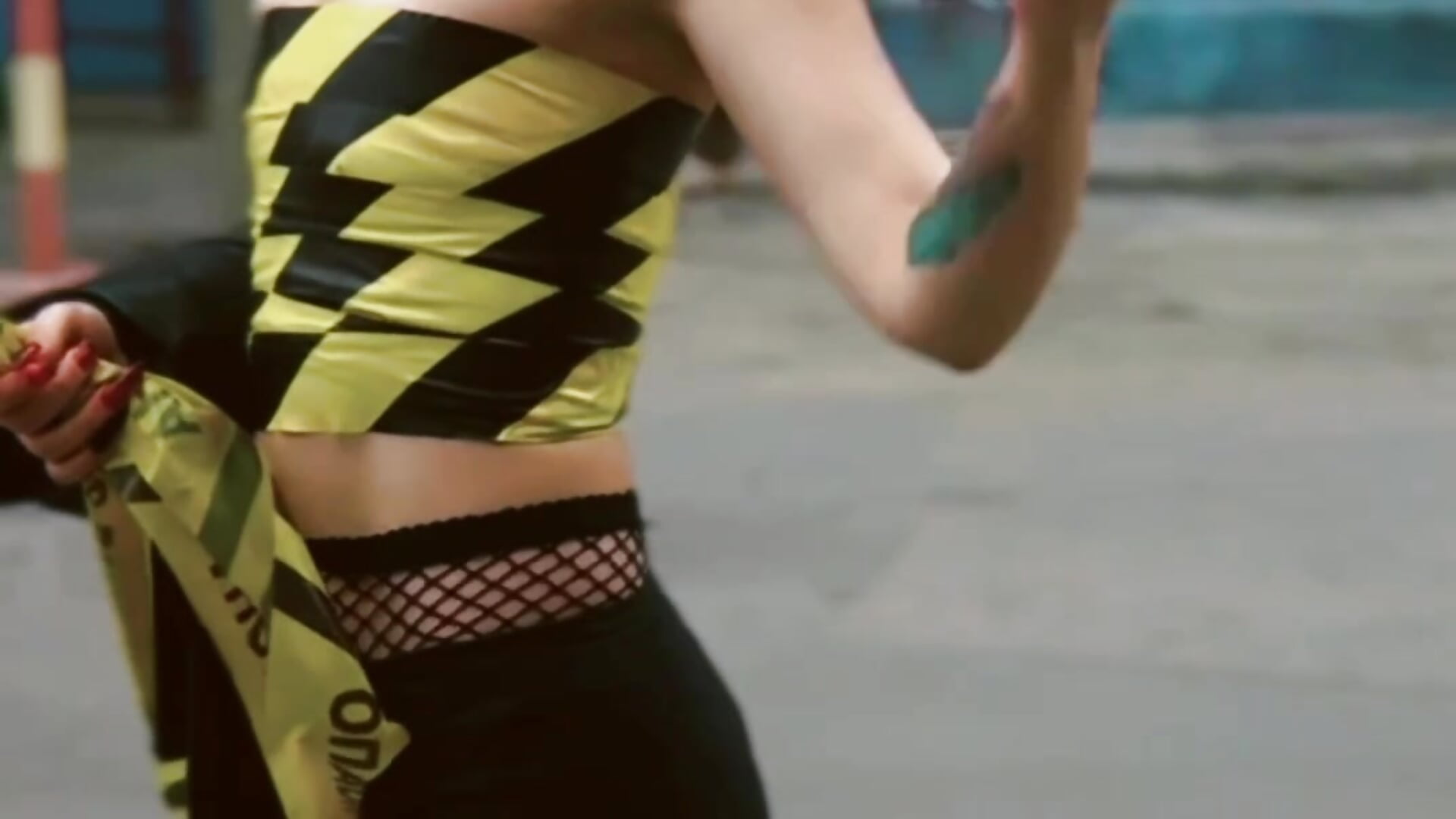 you go outside and there she is... what do you do? - video by SeaJorji cam model