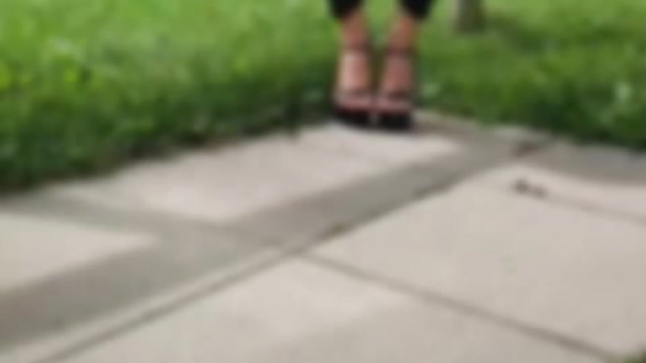 1000052498 – video modela na kameri Teafeet