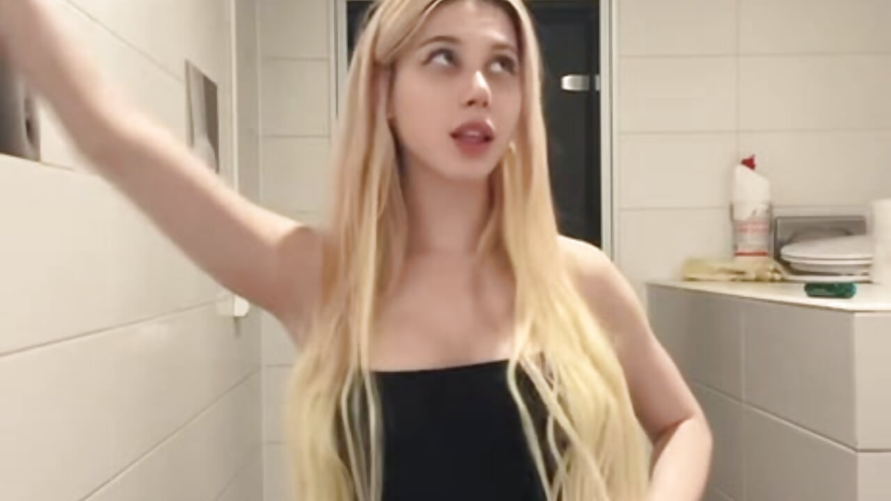 IMG_1239 - video by OdelynaFrake cam model