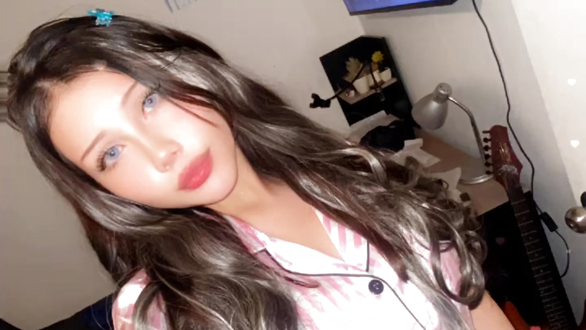 FC0161BD-8AAE-45C0-96ED-1F5EB1ADE2EC - video by Doll_tv cam model