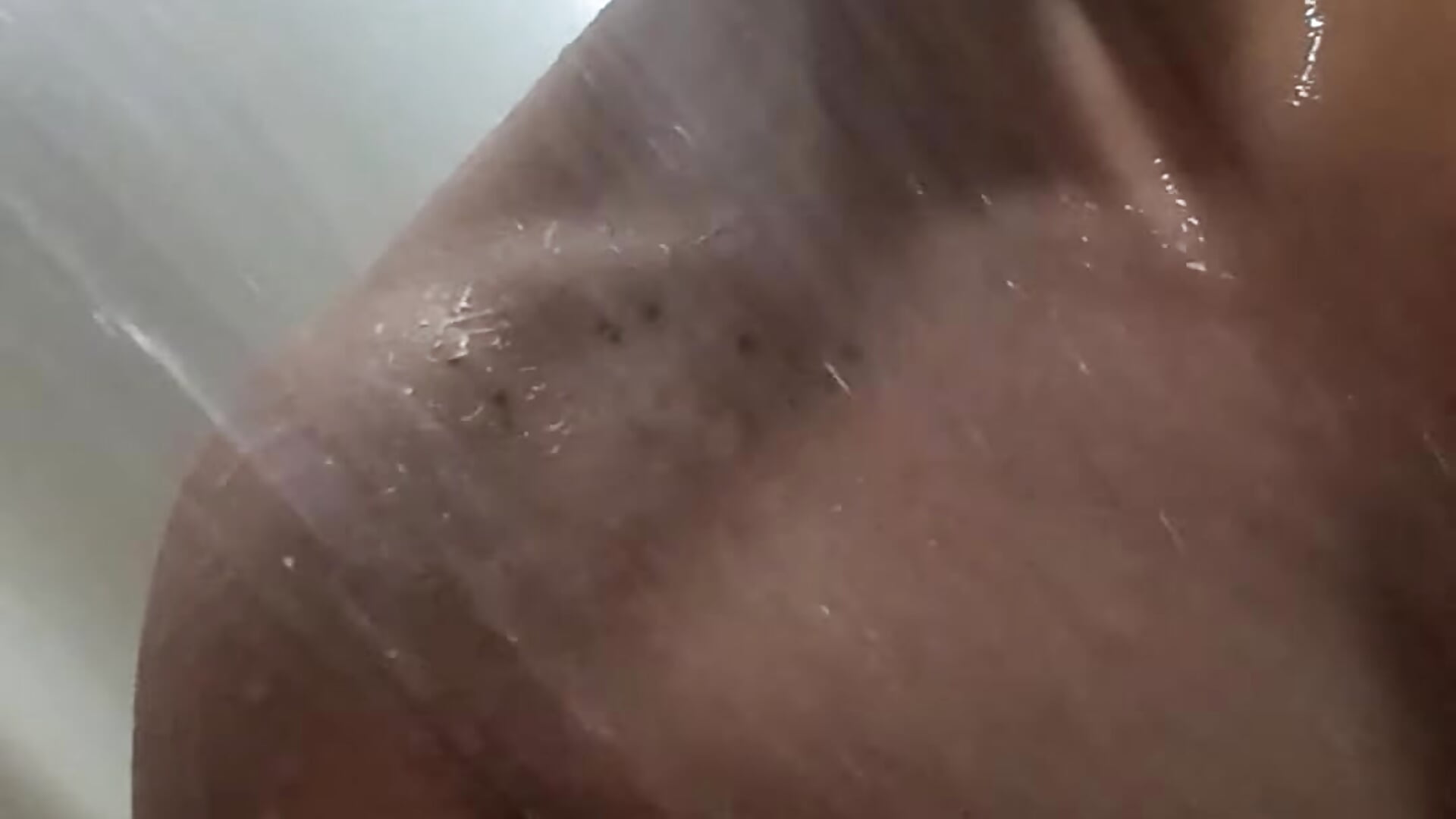 En la ducha 🚿 - วิดีโอโดย FlorSC_Ar โมเดลแคม