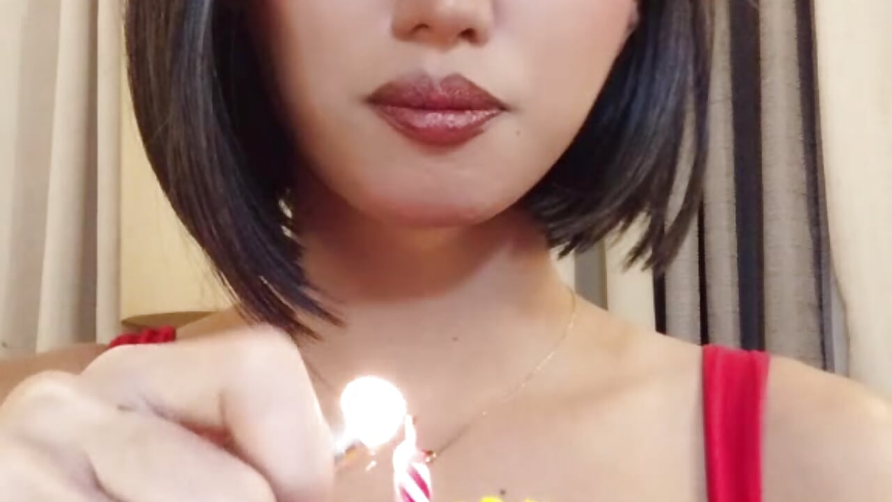 🍰🎁 - video oleh KatieCookie4ux kamera model