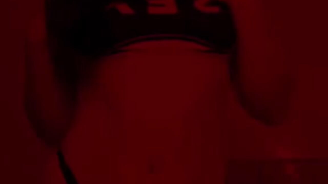 Red light🥵 - відео від вебкаммоделі demi_chan