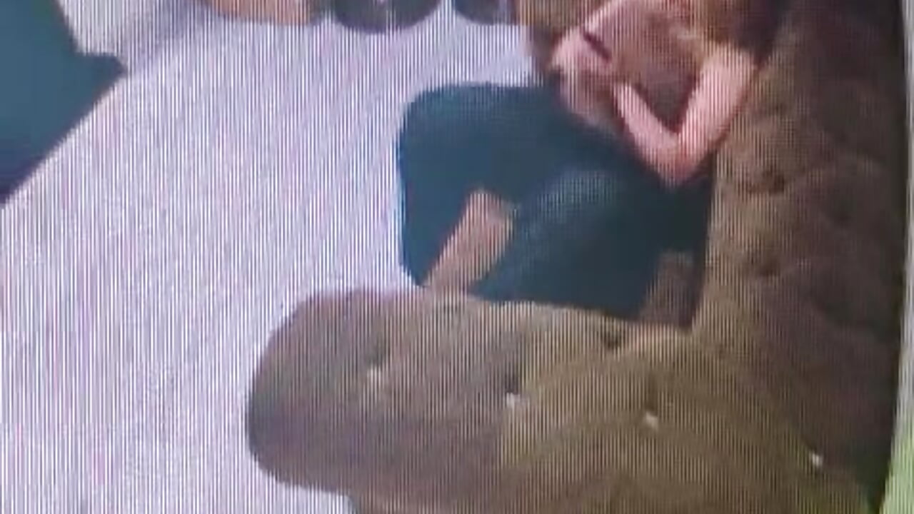 My roommate caught me masturbating and recorded me - video của người mẫu cam Zafiro_claire