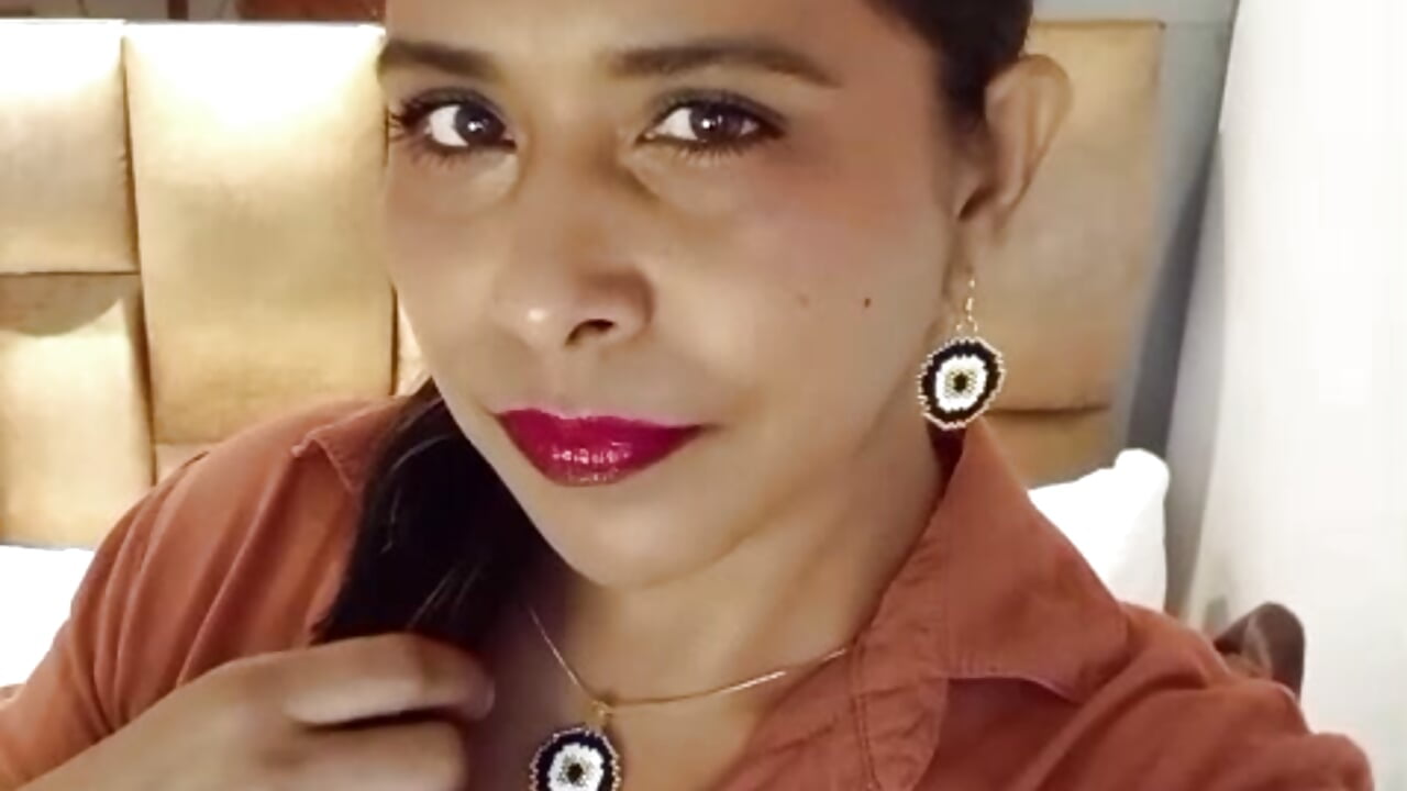 A moment full of kisses for you