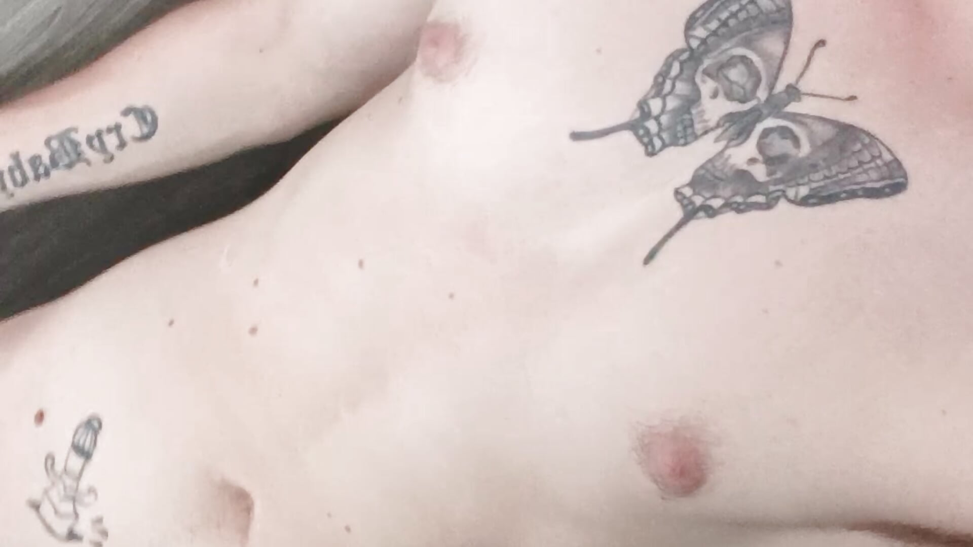 My beautiful body 🌸 - فيديو من Logan_sixxer موديل الكام