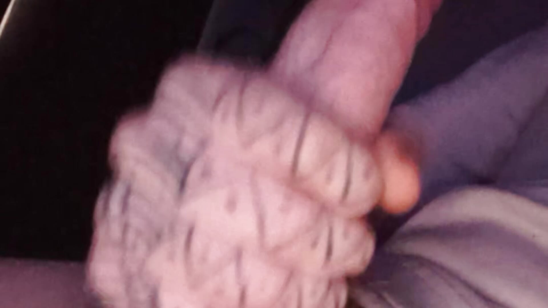 MY DICK HARDS VERY VERY 🍆 - فيديو من Logan_sixxer موديل الكام