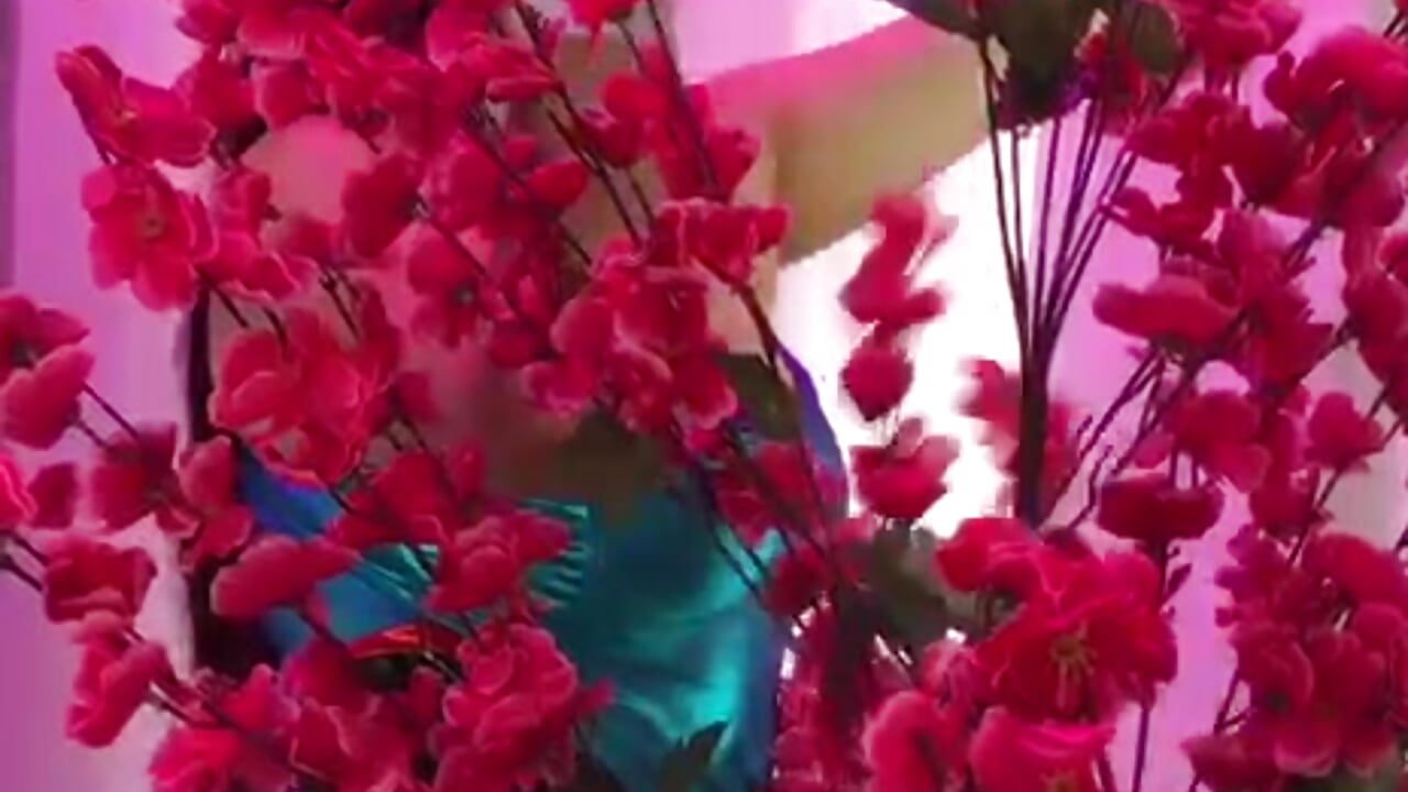 look me through flowers 🌸 - video by Tarly_matches cam model