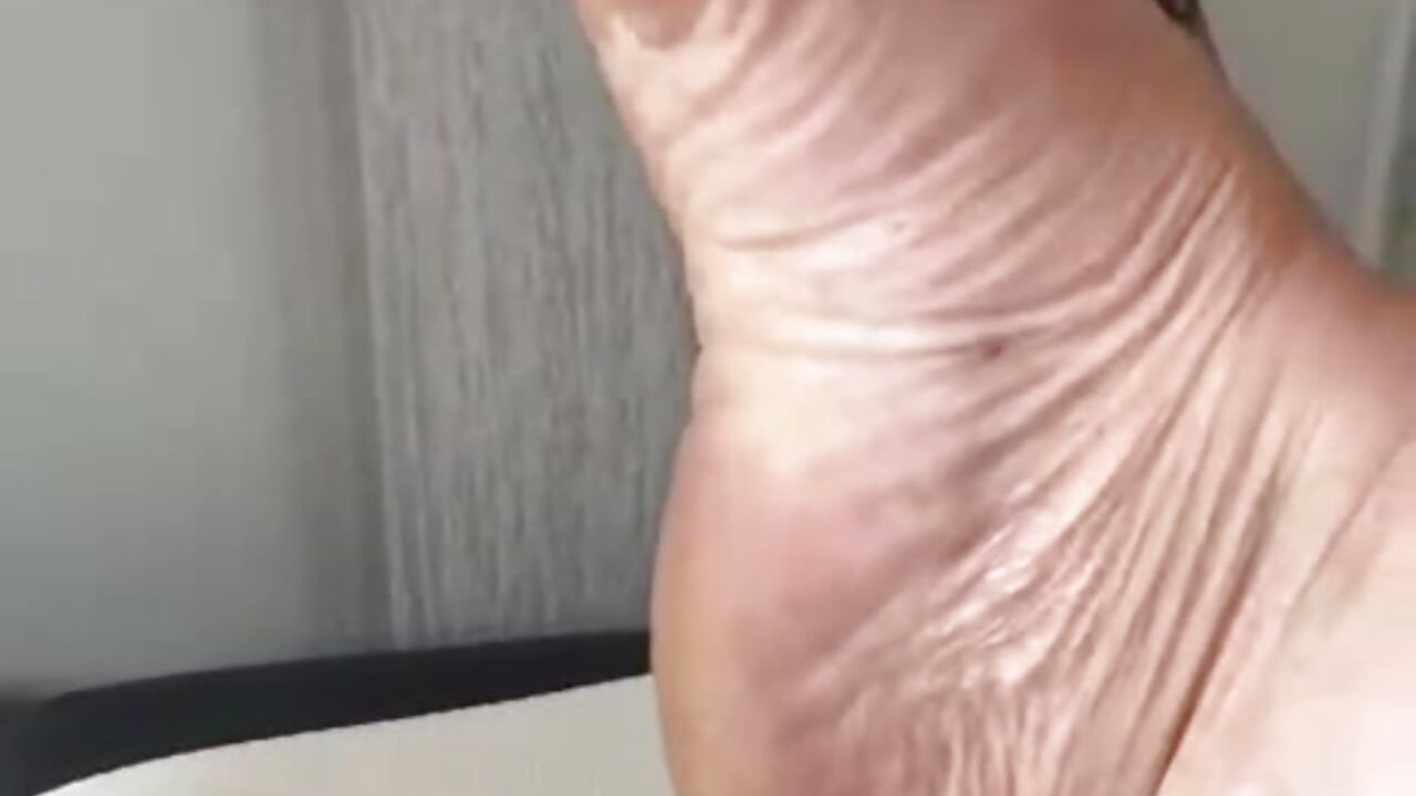 This little piggy......... kissed toes - video by Mrs-Ivy cam model