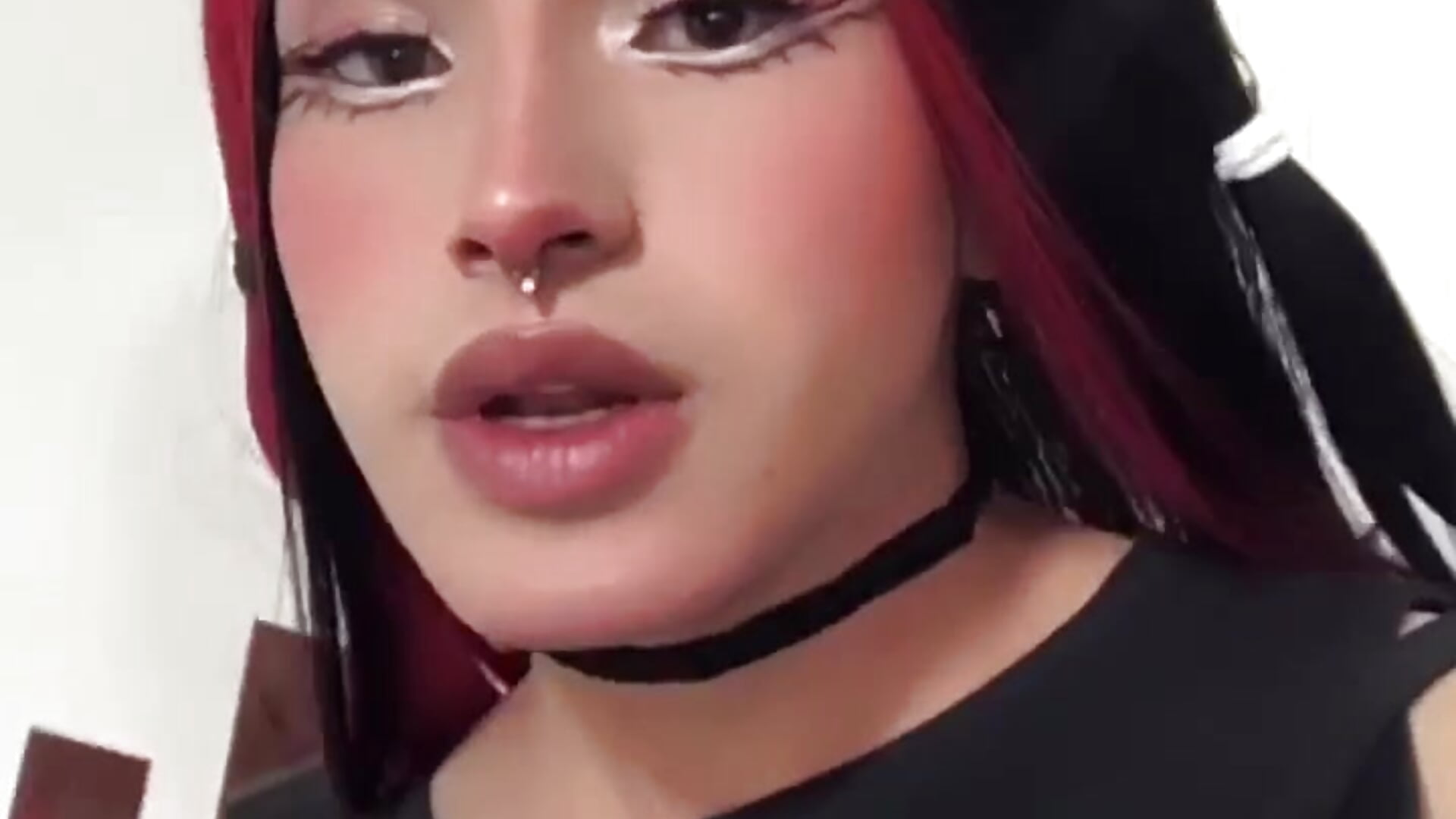 483849715_9332897330127258_5428908557524453484_n – видео вебкам-модели ZOREN333