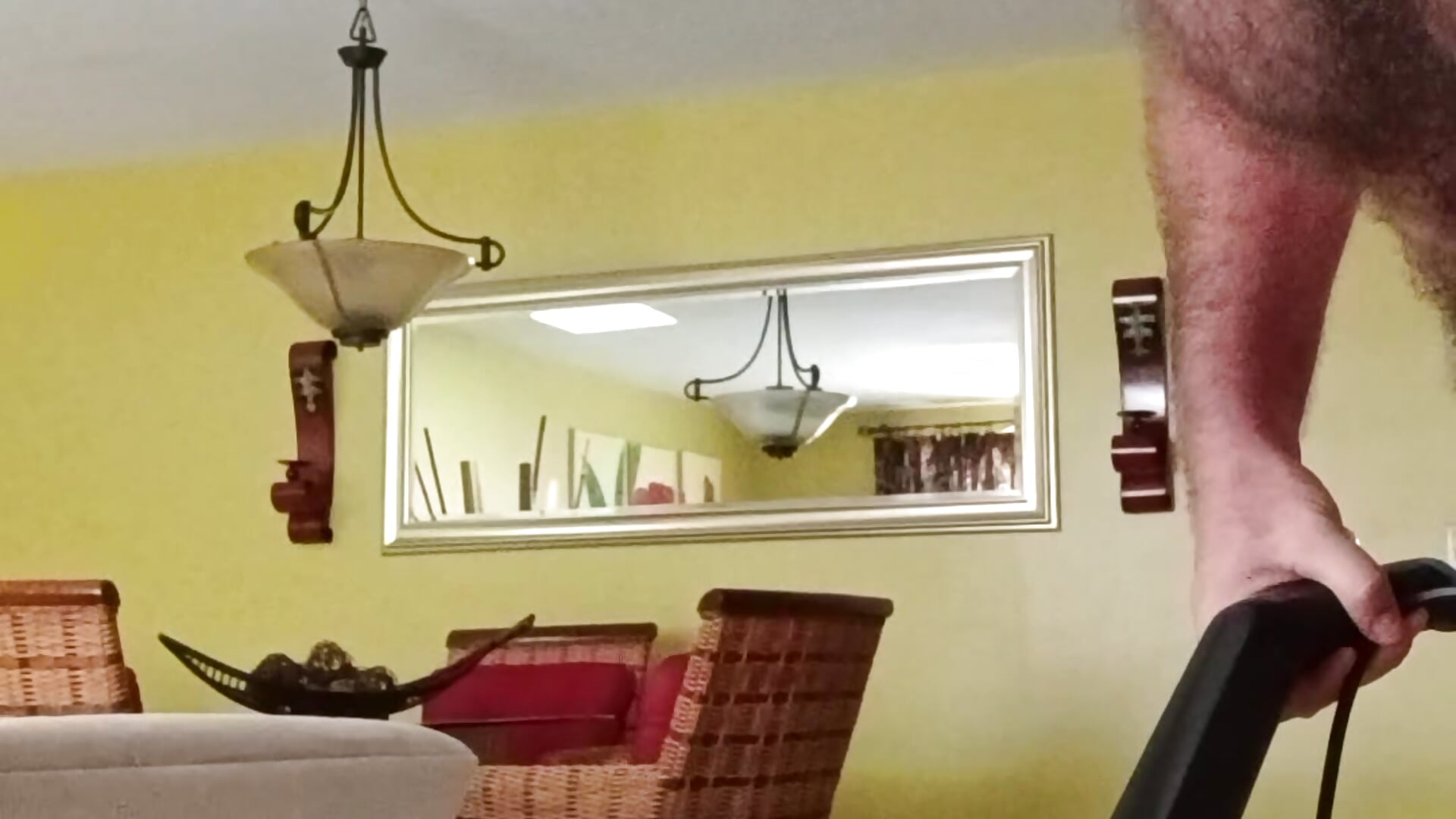 Just doing chores looking good doing it - video by Daddylongleg690 cam model