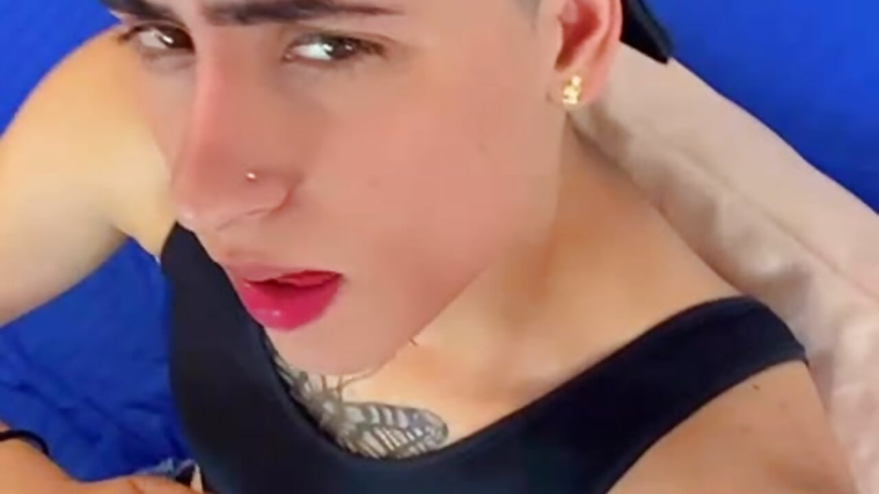 "Sometimes, the simplest is the most beautiful." - video by Stiven_Benet_ cam model