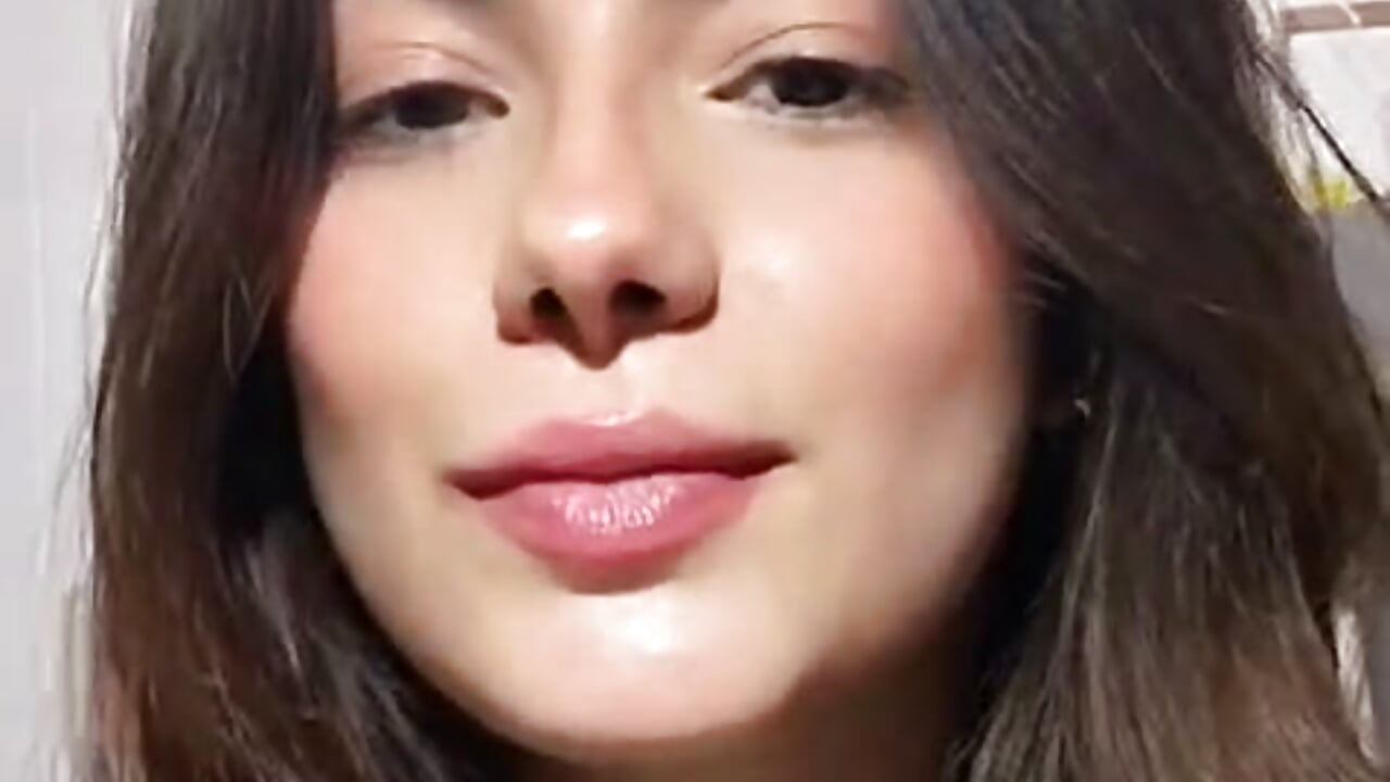 kiss - video by sophia_velvet1 cam model