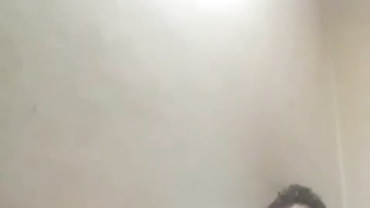 Paja - video av fleky cam-modell