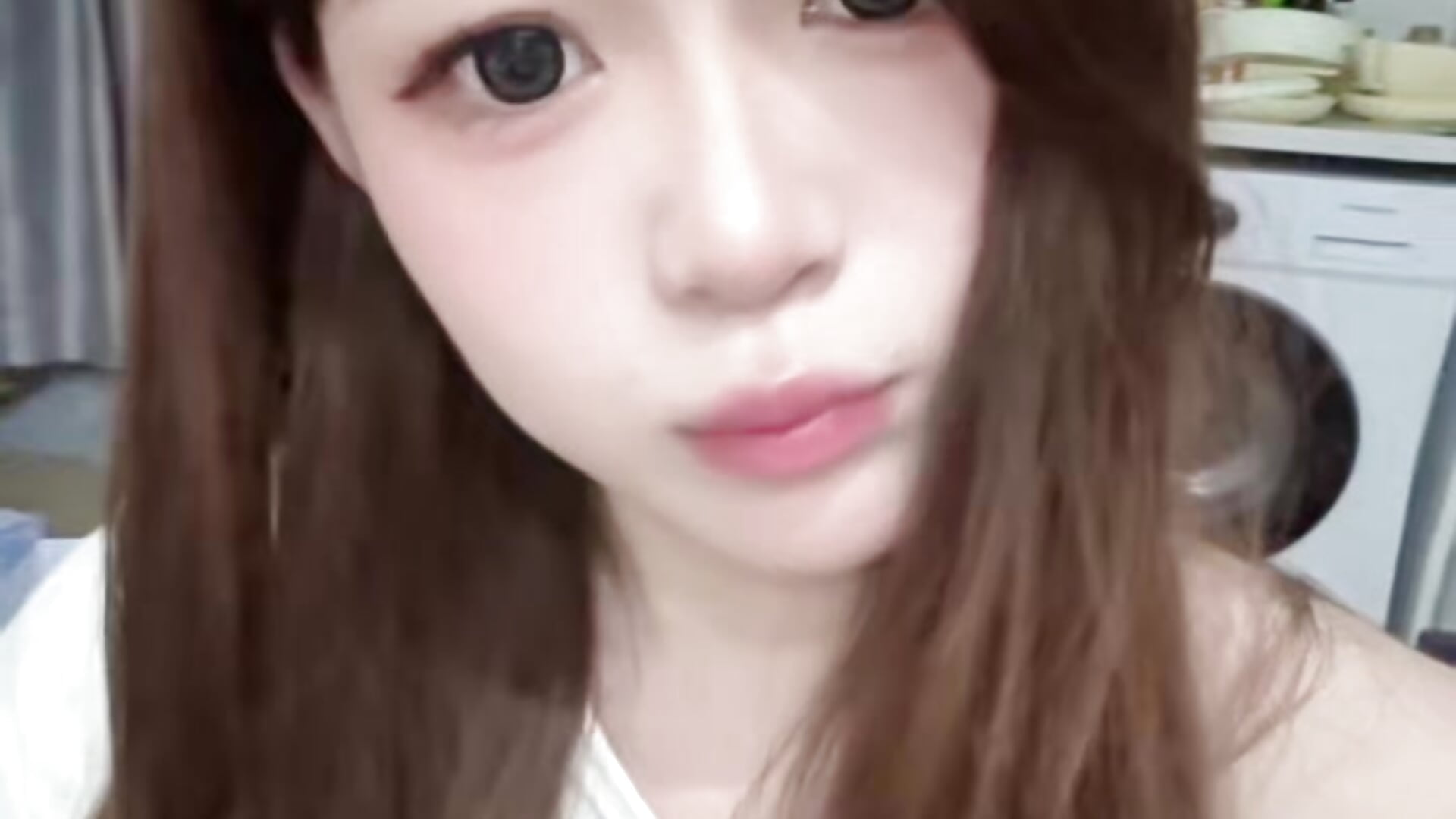 77小可爱 - video by iukoi_77 cam model