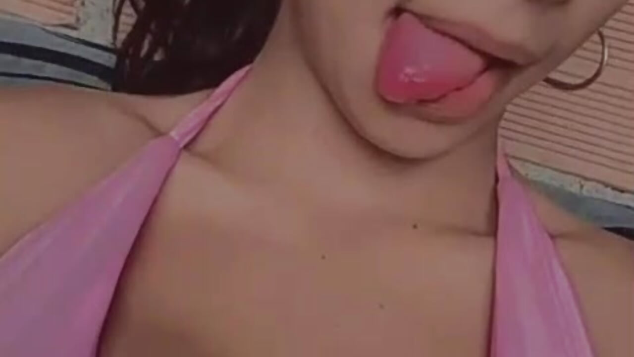 Hot bb - video by chaparritahot99 cam model