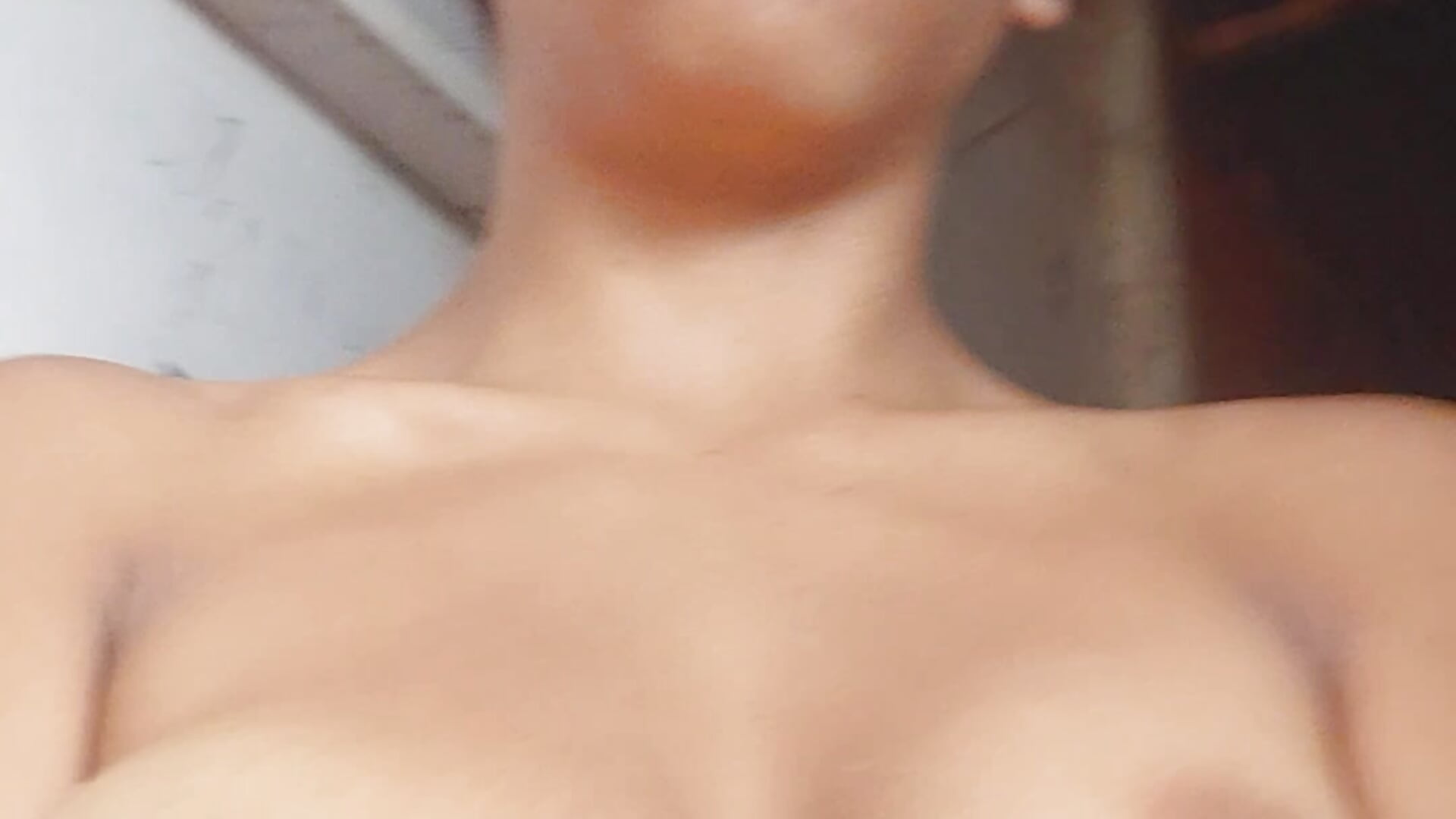 Boobs bounce