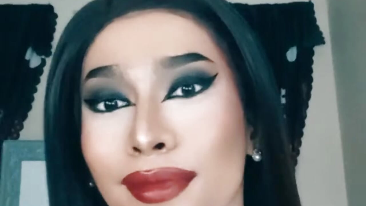 Sexy Lips Will make you fall for me 👄🫦 - video by VictoriaSaints cam model