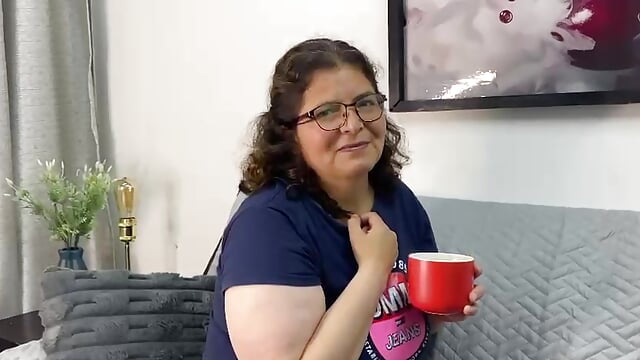 coffee for stress - video by Linda_banks_ cam model