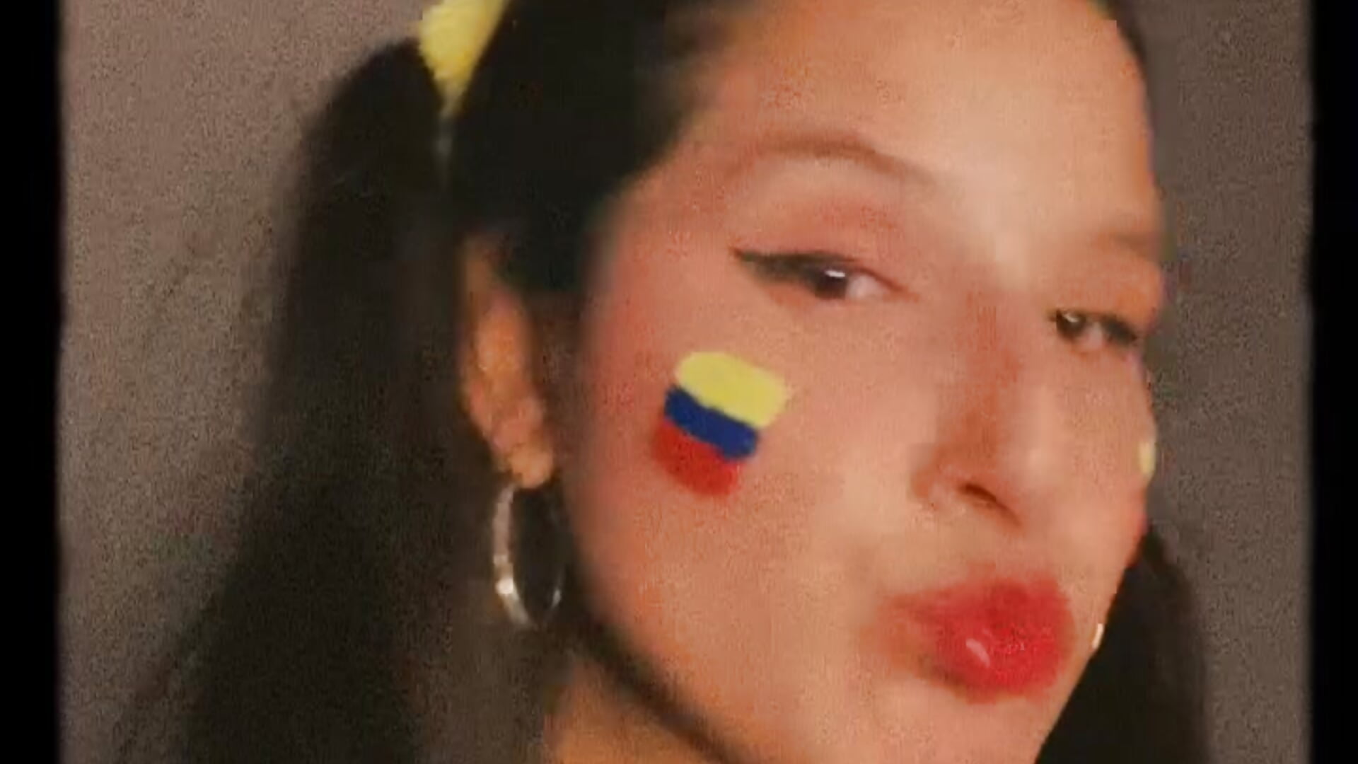 #colombia - vídeo de la modelo de cam Alina0