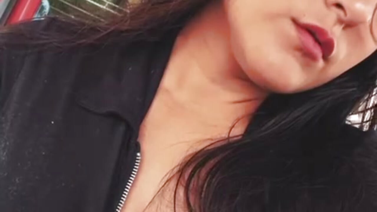 If you are looking for pleasure and sensuality, come here! - vídeo de la modelo de cam Alina0