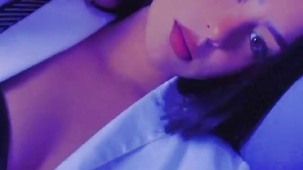 Hiii - video di mary_anh1 modella di cam